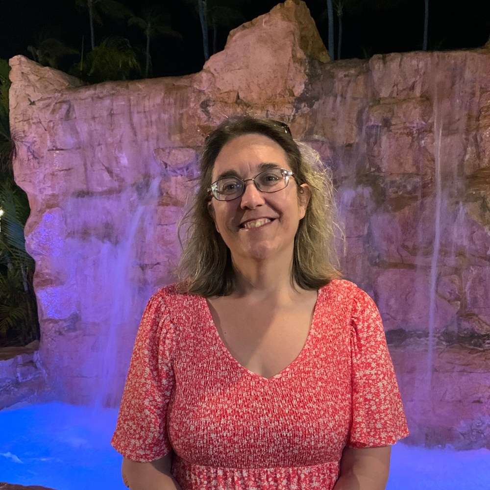 Meet your Posher, Julie